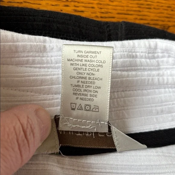 Multiples - Black & White Button Down Top - Picture 5 of 8